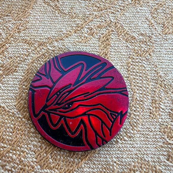 Pokémon Card Holder and Coin: 2014 - Picture 2 of 5